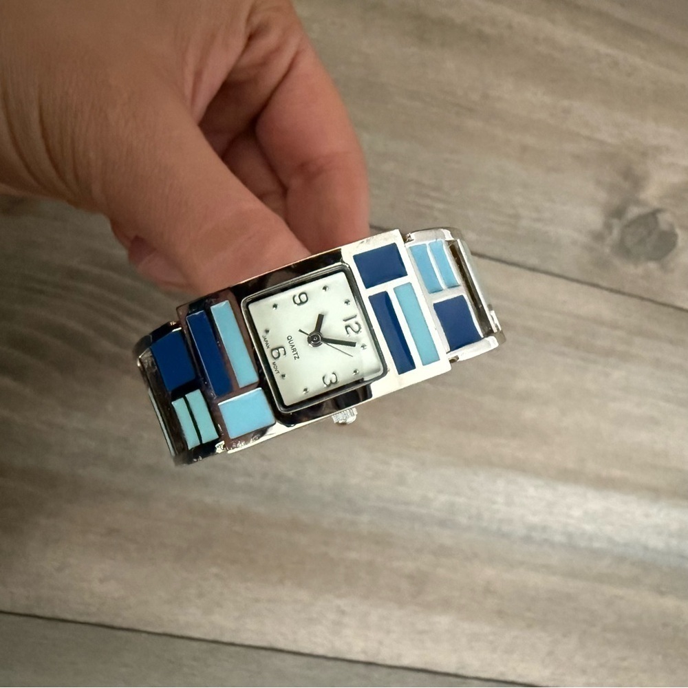 NWT vintage Avon Mosaic quartz cuff wristwatch blue silver stainless steel funky - Picture 2 of 5